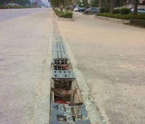 ����ӭ��·��˰��·���������� �����йز��ž�������